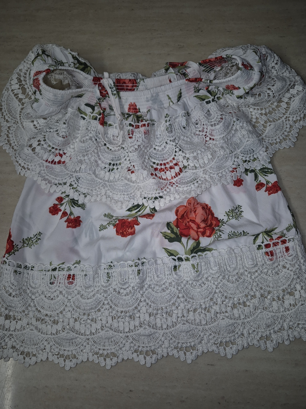 No Boundaries White Floral Lace Off-Shoulder Camisole with Red Roses